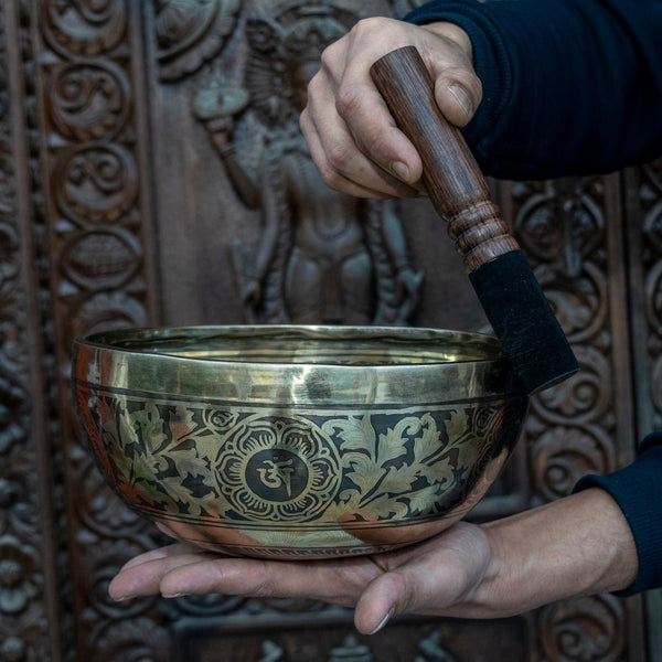 Manjushri with Om Mantra & Vajra Carved Singing Bowl