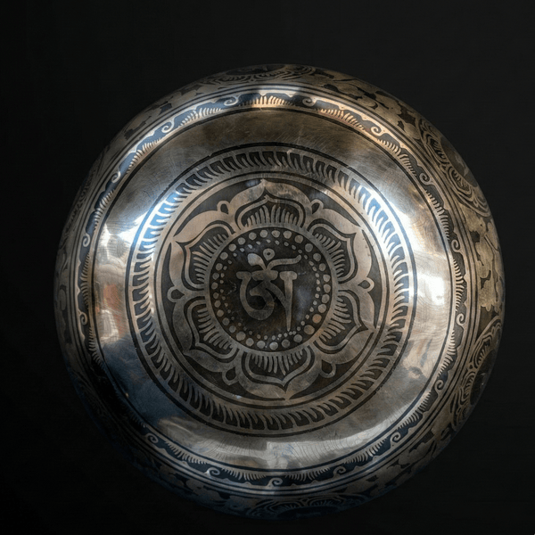 Medicine Buddha with Om Mantra Carved Singing Bowl - Art Of Tibet